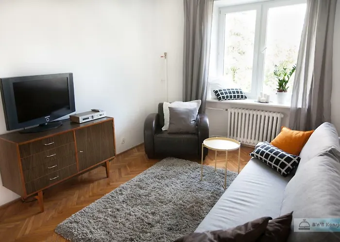 Warsaw Concierge Bracka Retro Flat