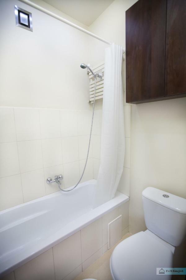 Concierge Bracka Retro Flat *